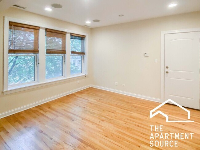Photo - 1634 W Grace St Apartment