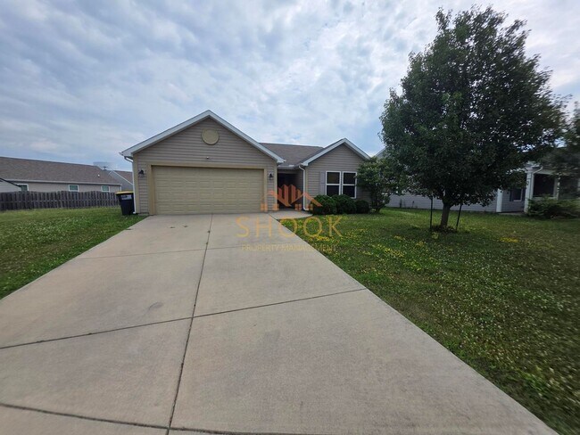 Foto del edificio - LINDBERGE VILLAGE COZY 3BR/2BA
