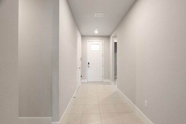 Building Photo - 4 Bed 3 Bath Gem In The Sunstone Community In Wellen Park!!!