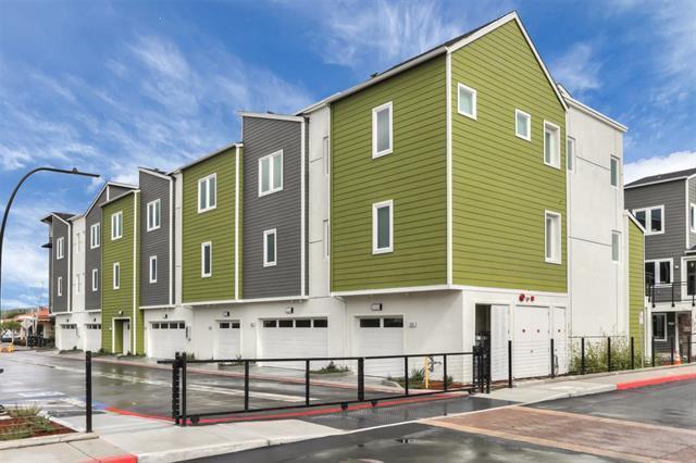 Building Photo - 352 Hearst Dr