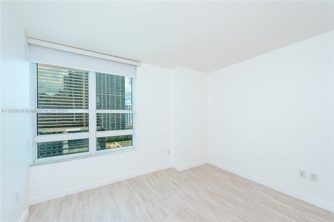 Foto del edificio - 950 Brickell Bay Dr