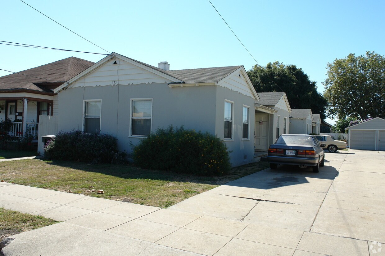 Building Photo - 317 Lang St