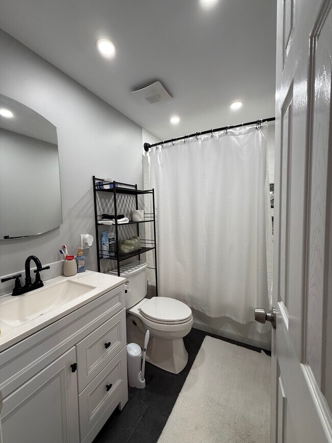 Foto del edificio - 5 Mount Oak Pl