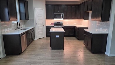 Building Photo - 232 Syrah Ct