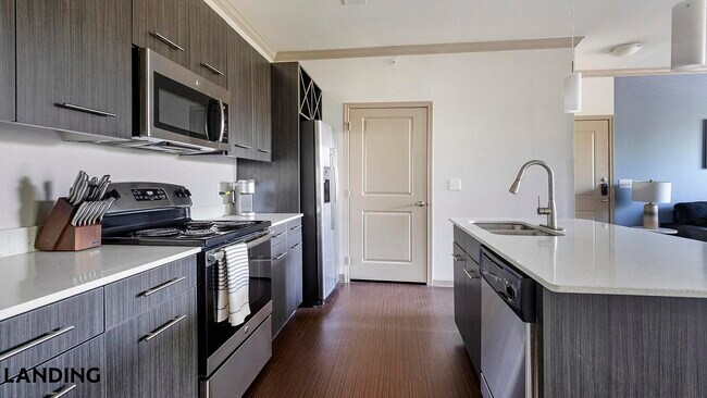 Building Photo - 7602 Luskey Blvd