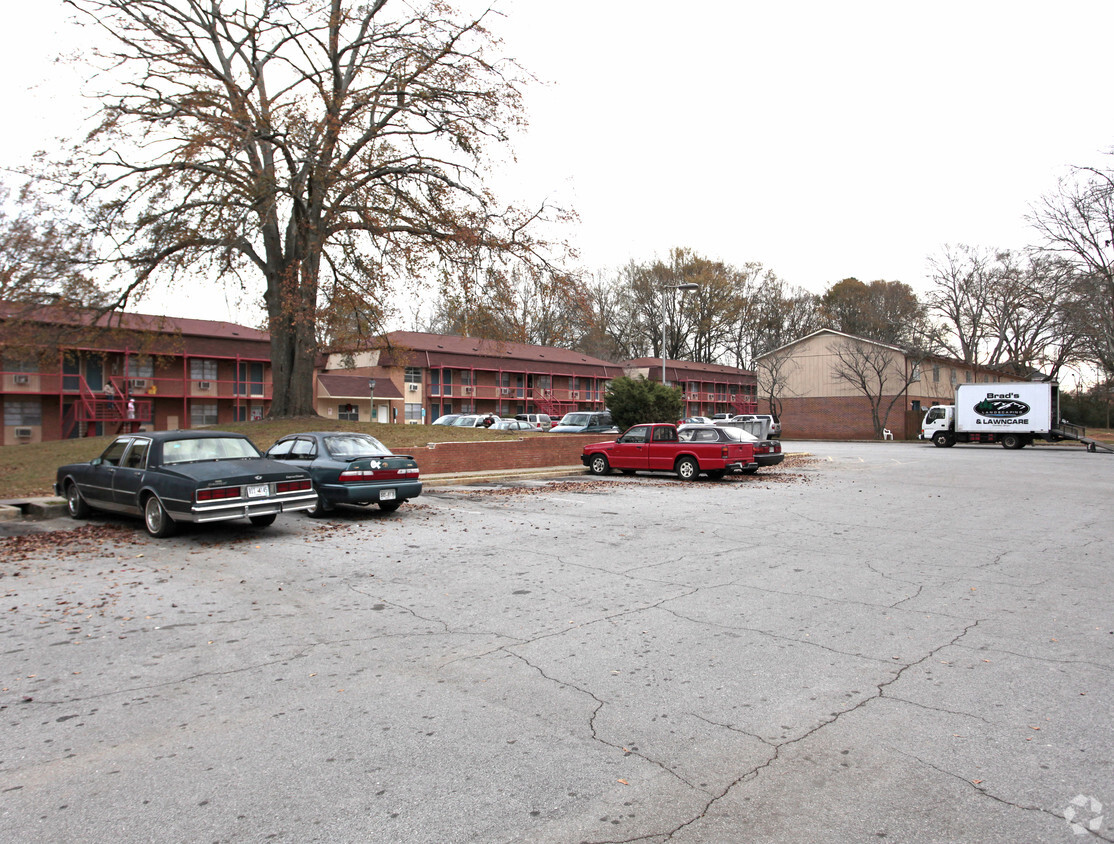 Primary Photo - Harmony Oaks Apartments