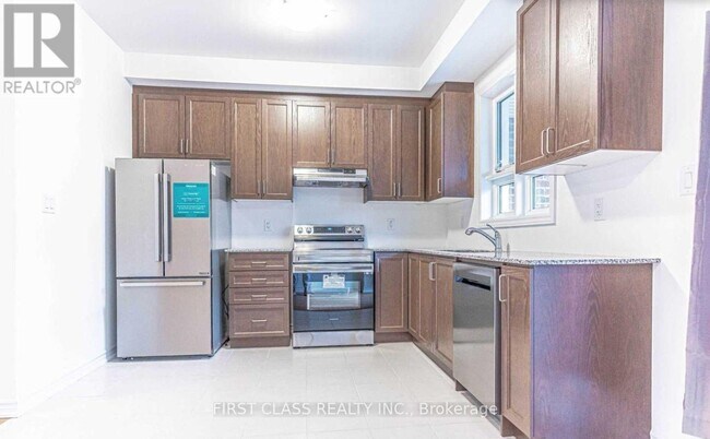 Building Photo - 22 Massachusetts Ln
