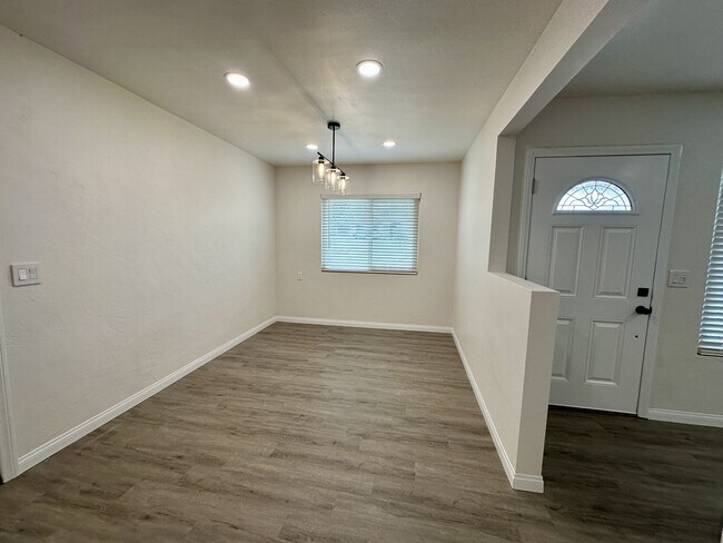 Foto del edificio - 13239 Idyl Dr