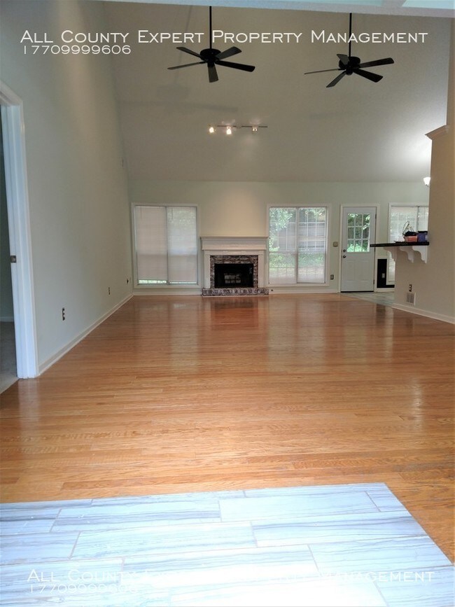 Building Photo - WONDERFUL RANCH HOME