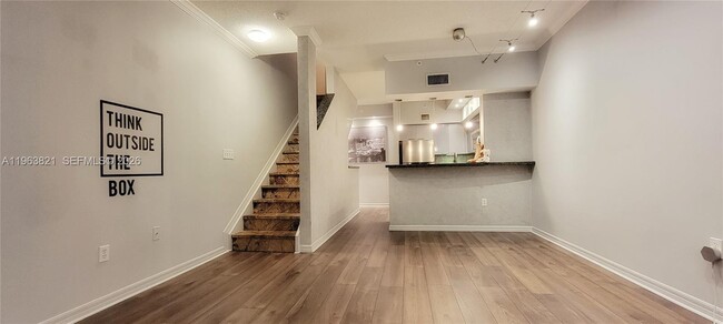 Building Photo - 2891 NE 185th St