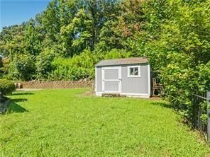 Building Photo - 895 Thoroughbred Trce