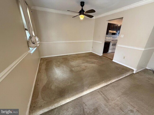 Foto del edificio - 3361 Ryon Ct