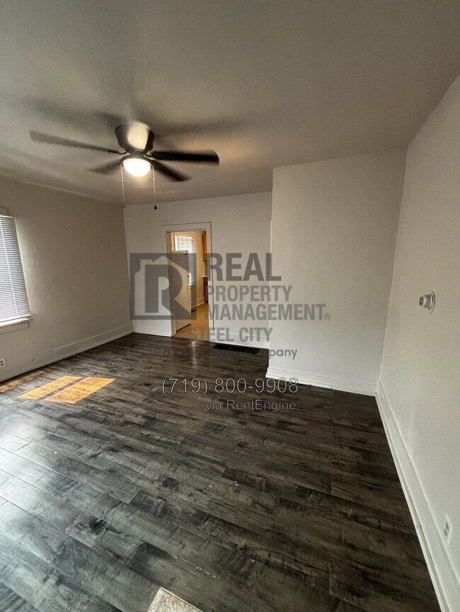 Foto del edificio - 1207 W 15th St