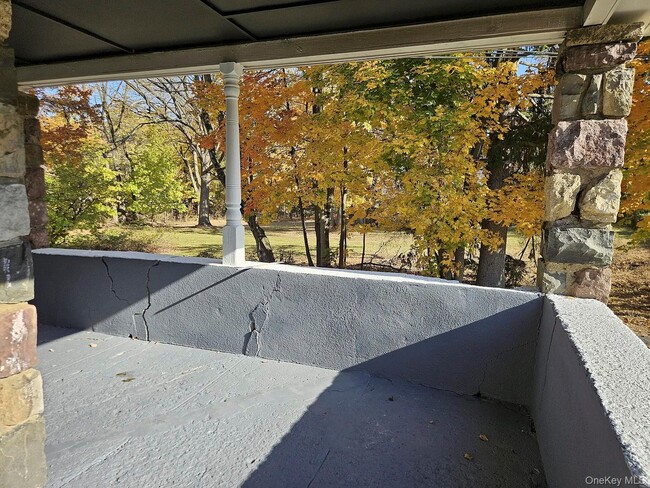 Building Photo - 51 Estrada Rd