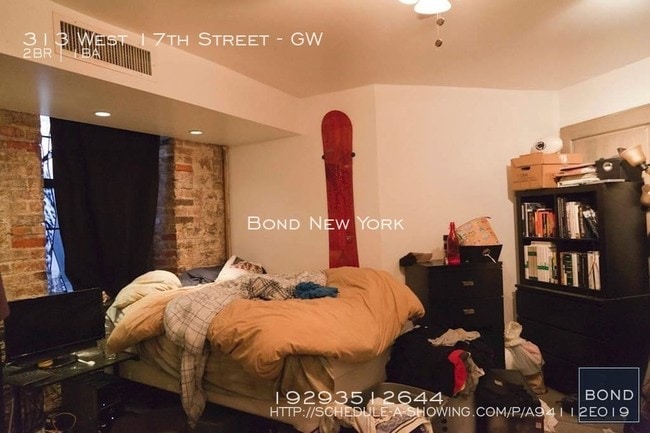 Building Photo - 313 W 17th St