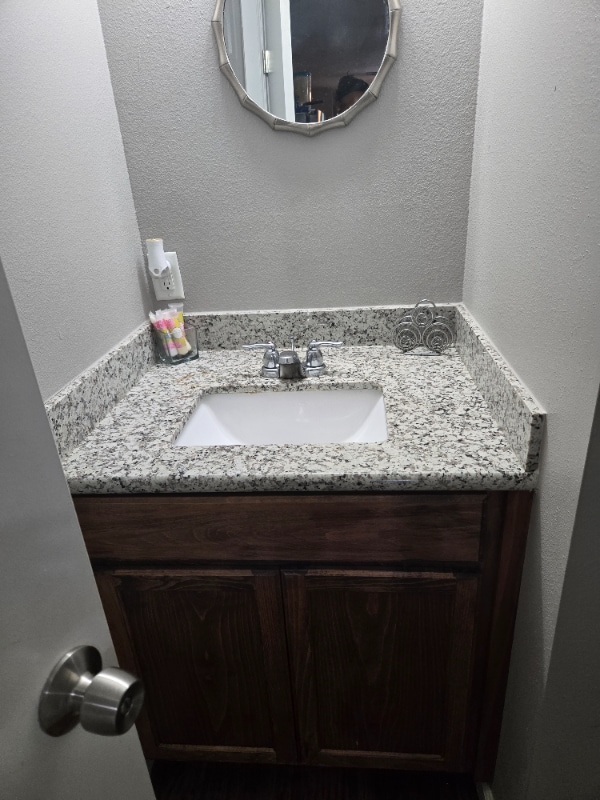 Building Photo - 111 Echols St