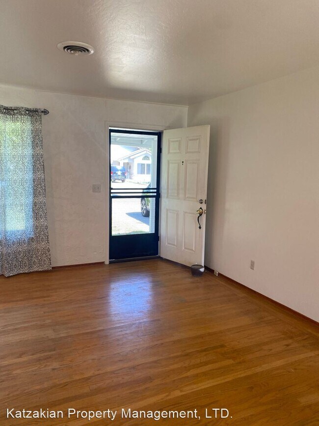 Foto del edificio - 3 br, 1 bath House - 9663 Eisenbeisz Street