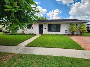 Building Photo - 10990 SW 57th St