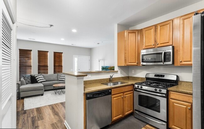 Foto del edificio - 834A S Warren St