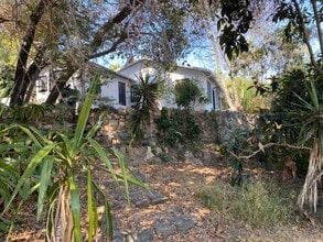 Building Photo - 1401 Monte Vista Dr