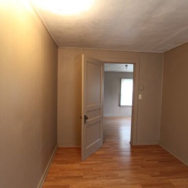 Foto del edificio - 415 Chatauqua Ln.