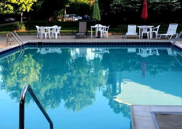 Foto del edificio - 342 Hartman Ln