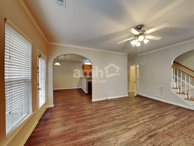Foto del edificio - 3324 Glamorgan Ct