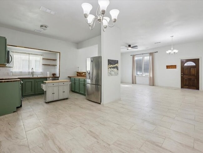 Foto del edificio - 2290 Orange Ave