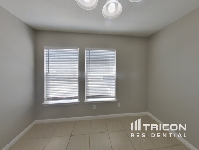 Foto del edificio - 5930 Encanto Point Dr