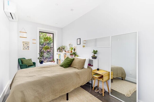 Foto del edificio - 237 E 31st St