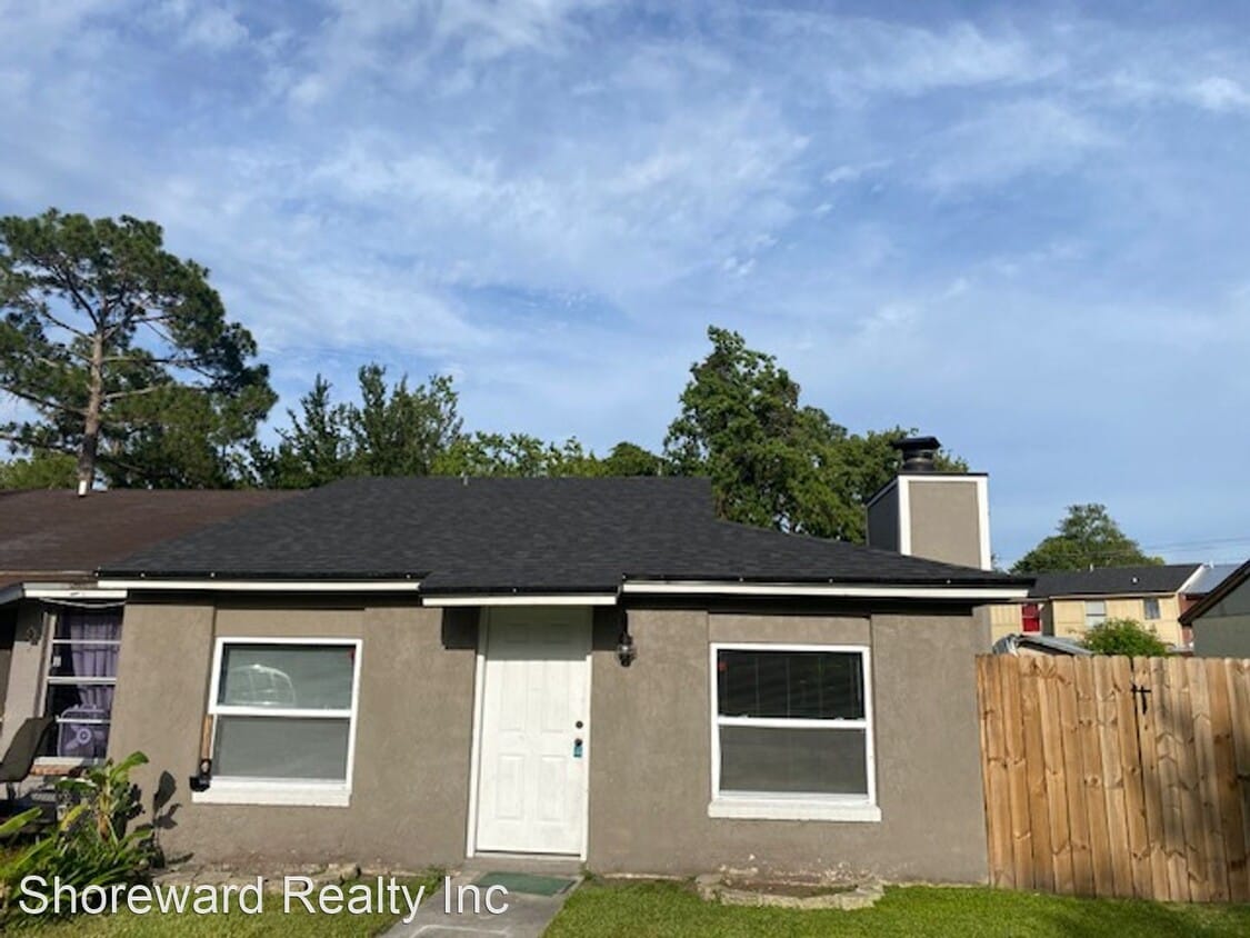 Primary Photo - 2 br, 1 bath House - 1323 Solar Circle Unit C
