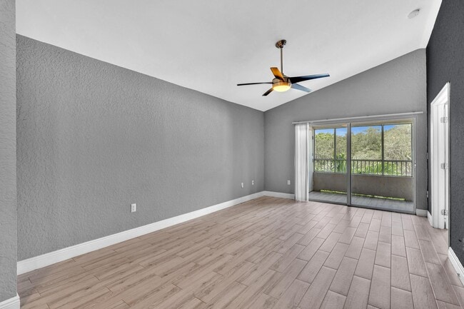 Foto del edificio - 2803 N Oakland Forest Dr