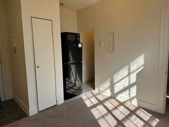 Foto del edificio - 213 N 2nd St