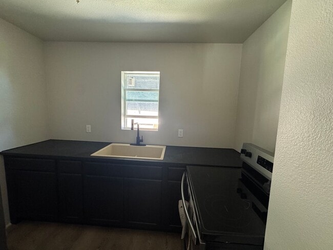 Building Photo - Washington Duplex