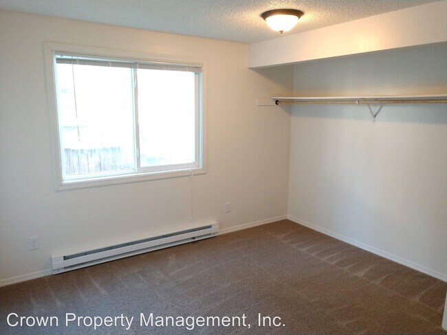 Foto del edificio - 390-414 Madrona Ave S