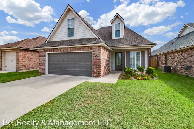 Building Photo - 4 br, 3 bath House - 318 Benedict Drive