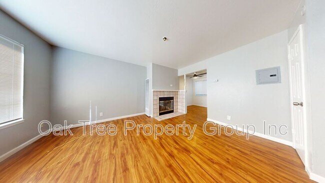 Building Photo - 619 F St