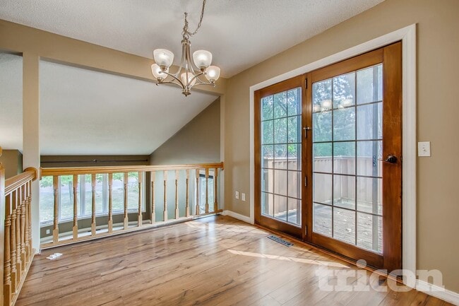 Foto del edificio - 8641 Emerson Ave N