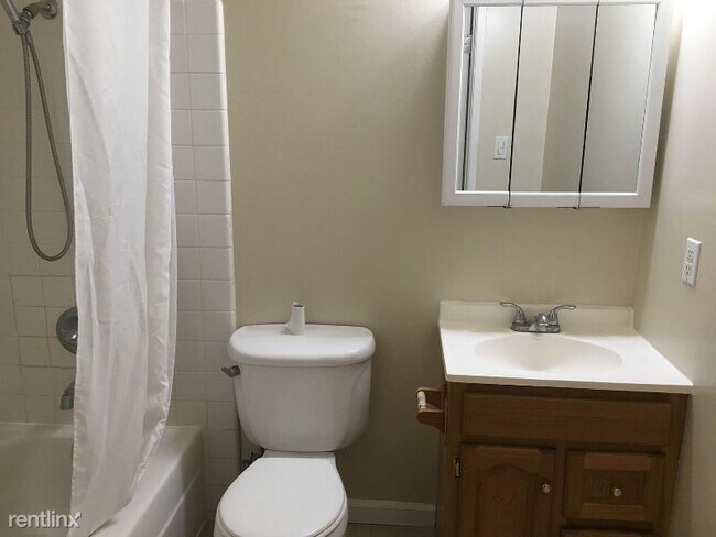 Foto del edificio - 2 br, 1 bath Townhome - 4322 Rosalie St