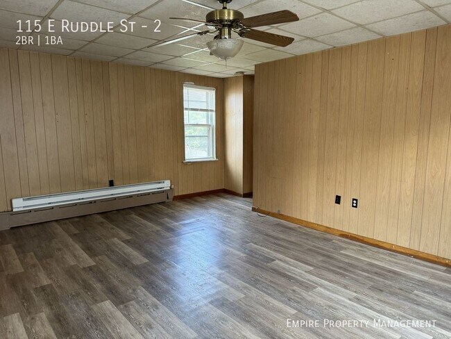 Building Photo - Available Now- 2 bedroom 1 bathroom in Coa...