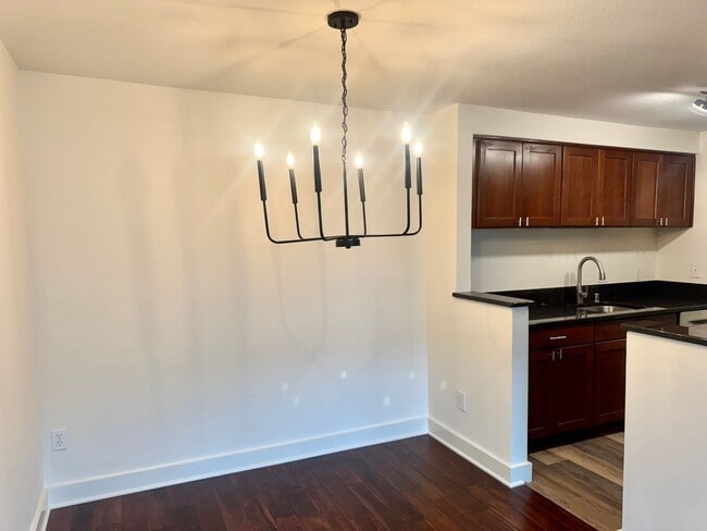 Foto del edificio - Redmond Townhouse