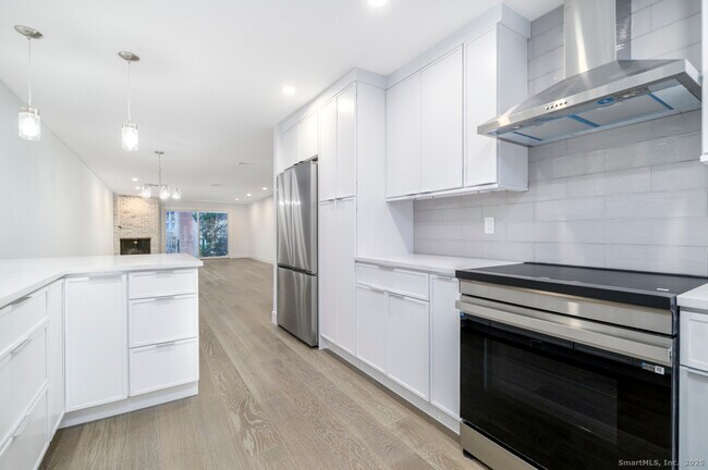 Foto del edificio - 206 Gillies Ln