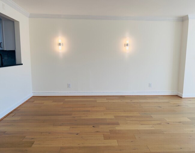 Foto del edificio - 1080 Wisconsin Ave NW