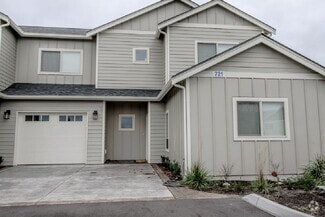 Building Photo - 721 Trail Rd