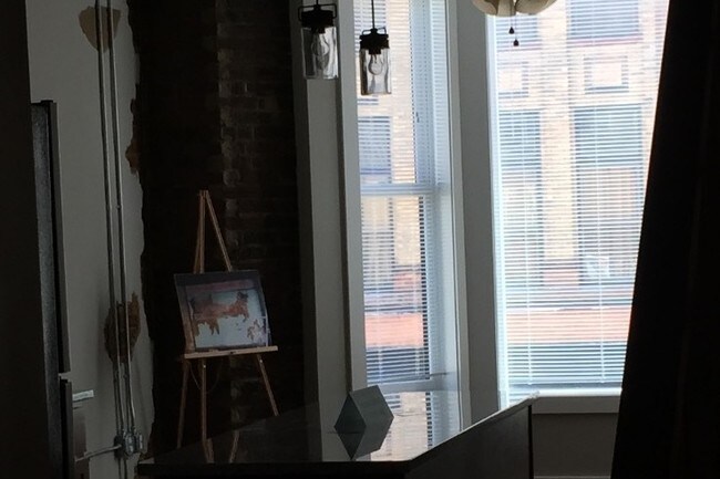 Living Room - 314 N Main St
