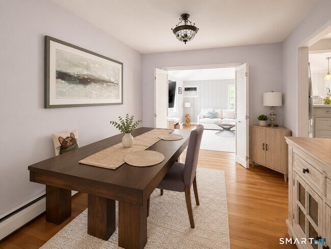 Foto del edificio - 4 Cranbury Woods Rd