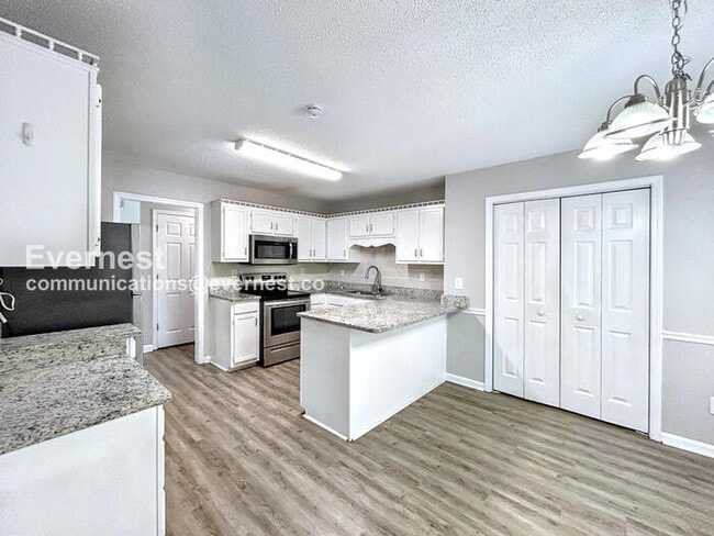 Building Photo - 368 Warrenton Dr