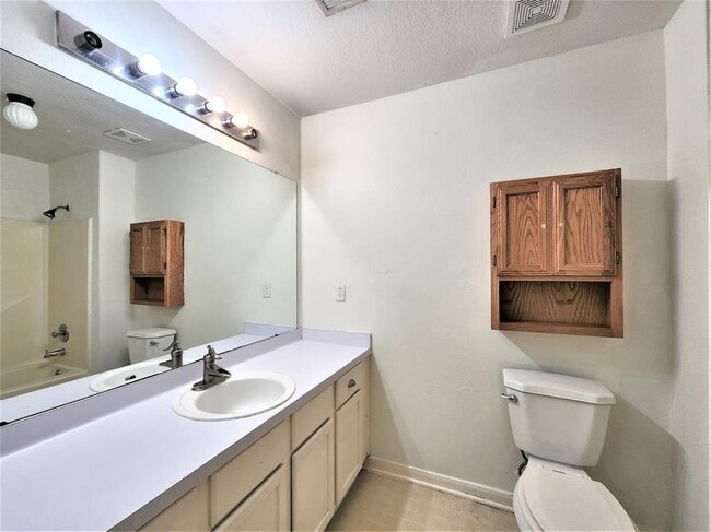 Building Photo - 5819 Flower Gate Dr