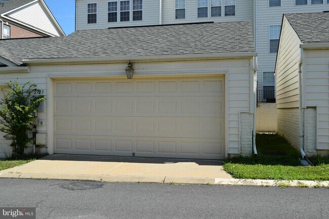 Foto del edificio - 2723 Celestial Dr