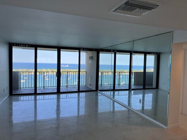 Foto del edificio - 5600 N Flagler Dr